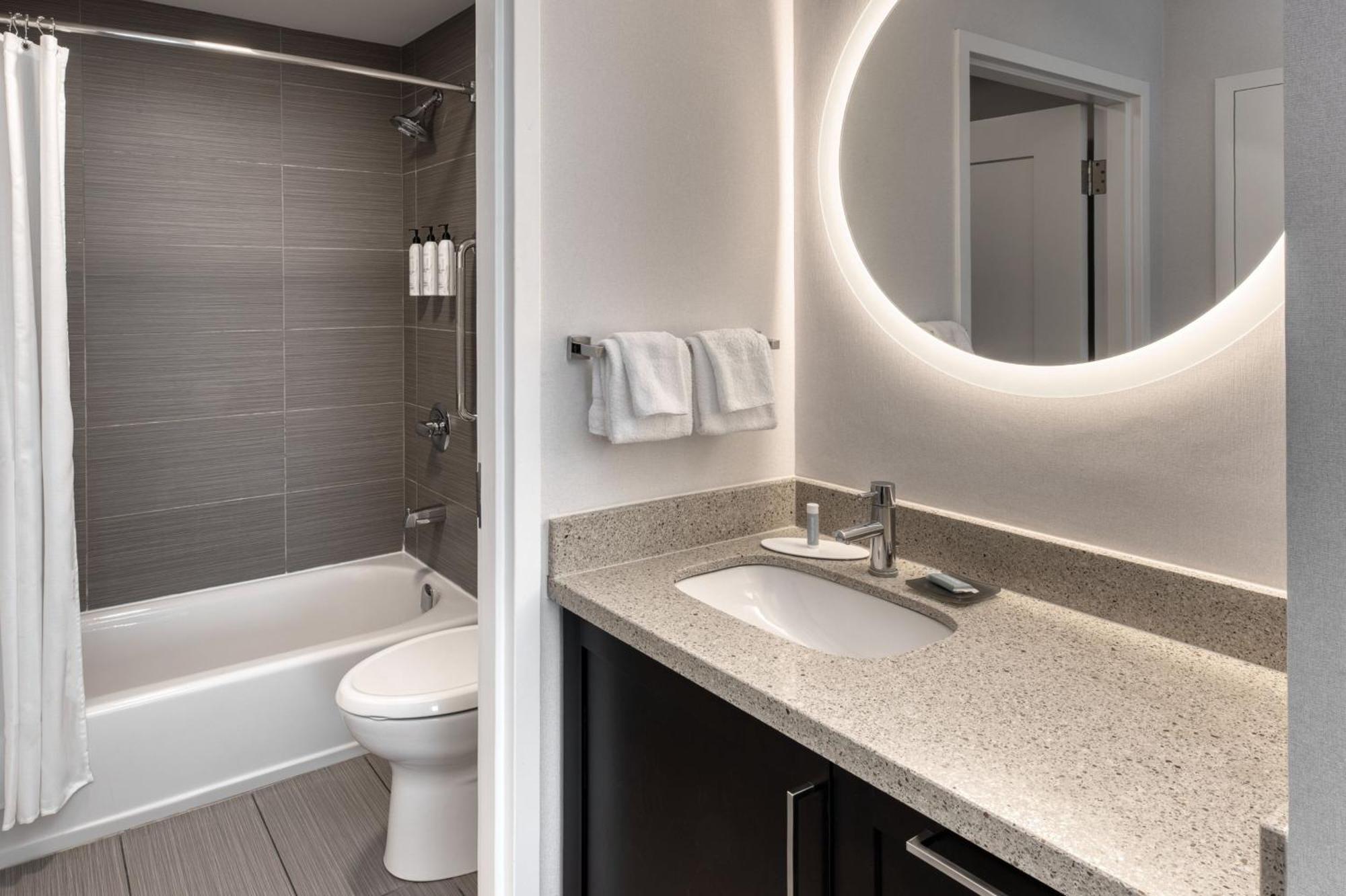 Towneplace Suites By Marriott Belleville Eksteriør bilde
