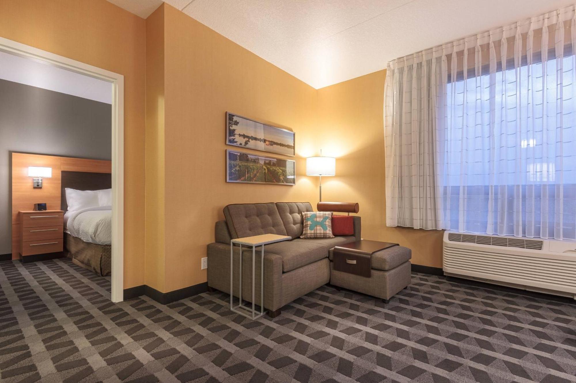 Towneplace Suites By Marriott Belleville Eksteriør bilde