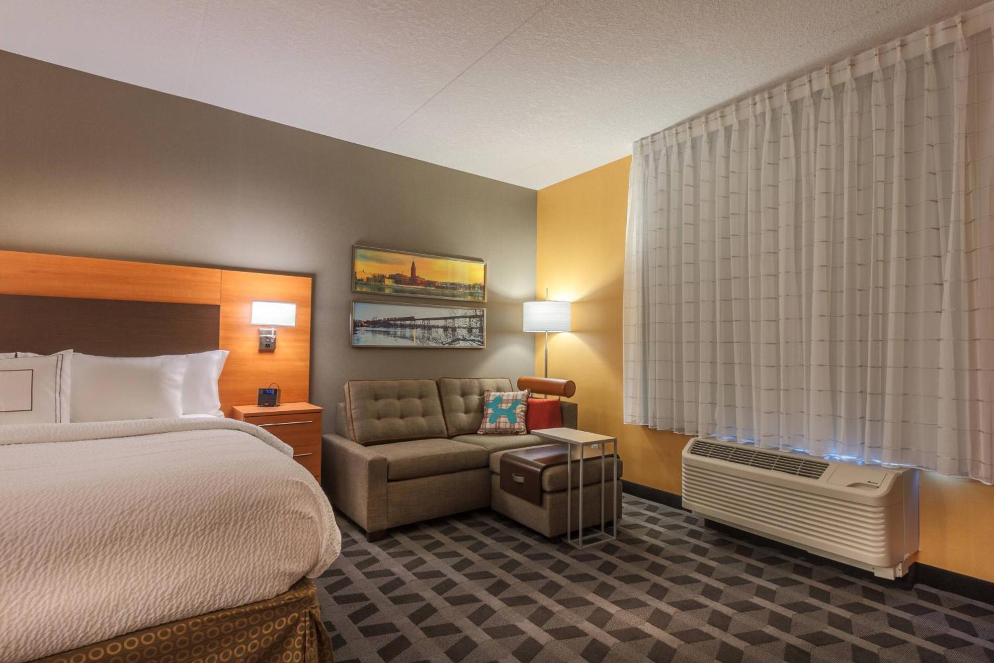 Towneplace Suites By Marriott Belleville Eksteriør bilde